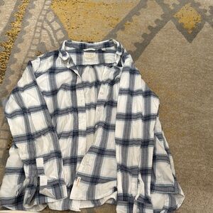 Weatherproof Blue and White Casual Button Down Shirt